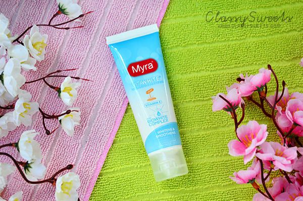 Be Radiant And Young-Looking With Myra VitaSmooth And VitaWhite Facial Wash