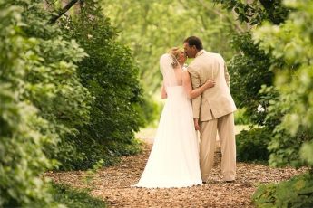 Fun And Inspired Ways To Make Your Wedding Green