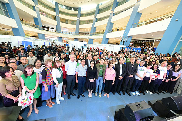 Trabaho O Negosyo Launches At SM MOA